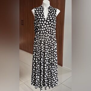 Anne Klein Black and White Floral Midi Dress with Pockets. Size 1X